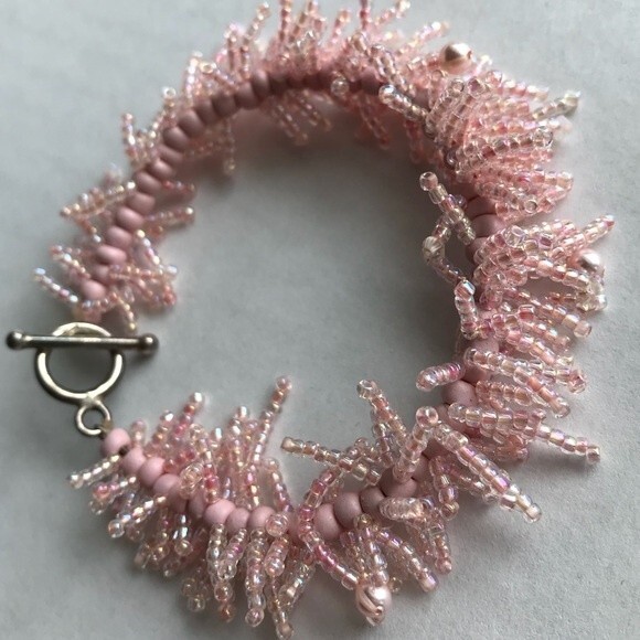 Vintage Handmade Pink Fringe Sterling Silver Toggle Clasp Bracelet Approx 7 in - Picture 2 of 6